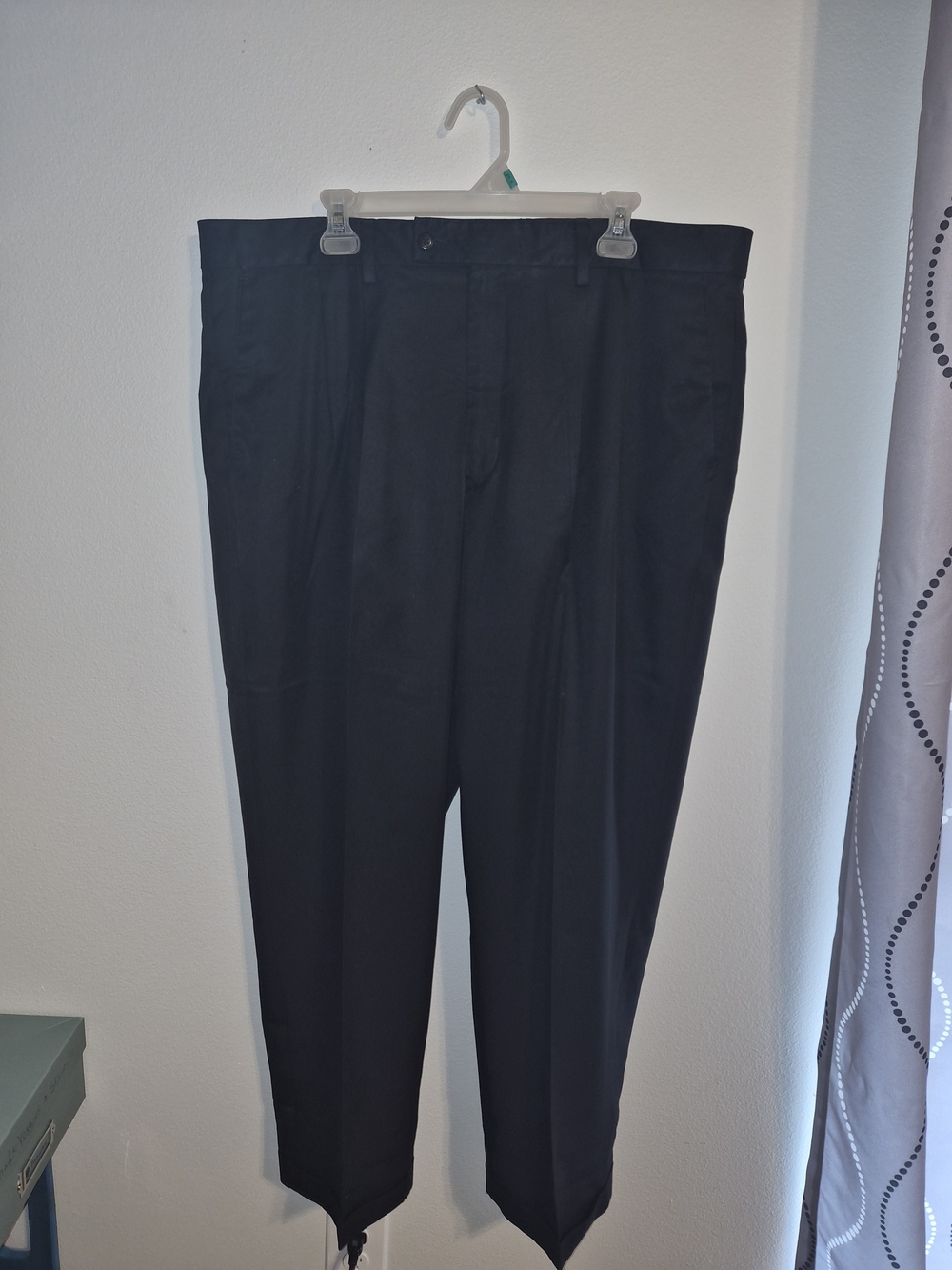 Alan Flusser Golf Pants Mens 42x28 Black Pleated Cuffed Hem 100% Polyester